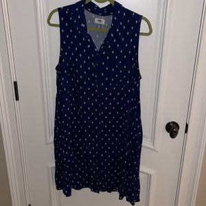 Old Navy Sleeveless Shirtdress